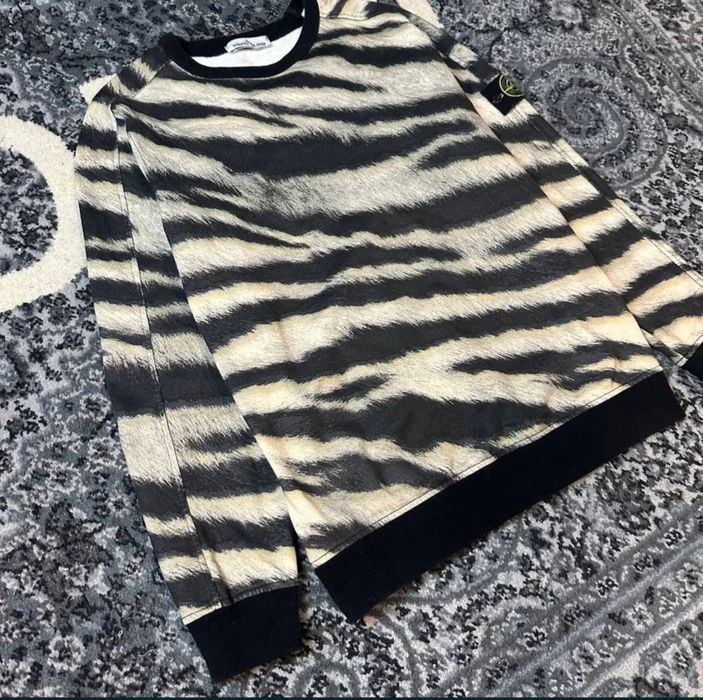 stone island tiger long sleeve