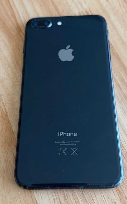 iPhone 8 Plus 64 GB – Preto – Muito bom funcionamento