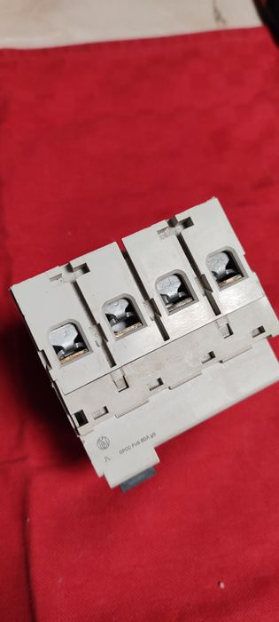 Автоматичний ДІФ автомат 4 полюса