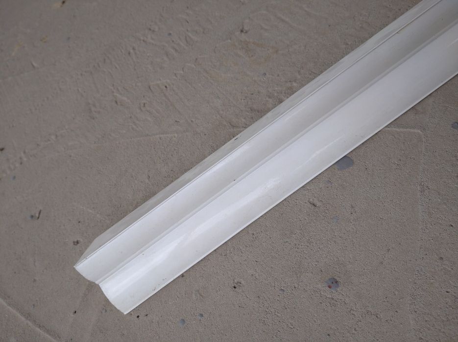 Карниз потолочний