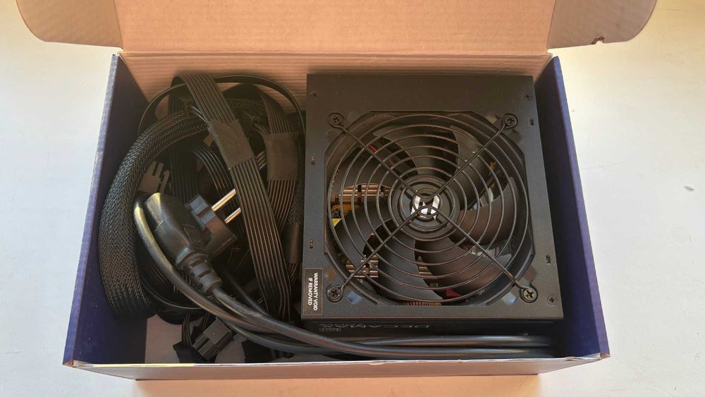 Zalman Decamax 700W блок живлення ATX 80 Plus