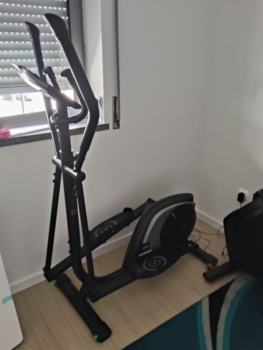 Elíptica Domyus marca Decathlon