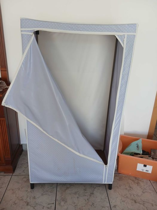 Vendo roupeiro para campismo