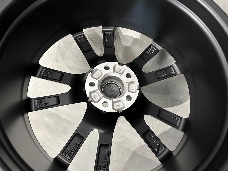 Oryginalne felgi aluminiowe 20 5x112 ET39 Audi Q5 A4 A6 80A071490A