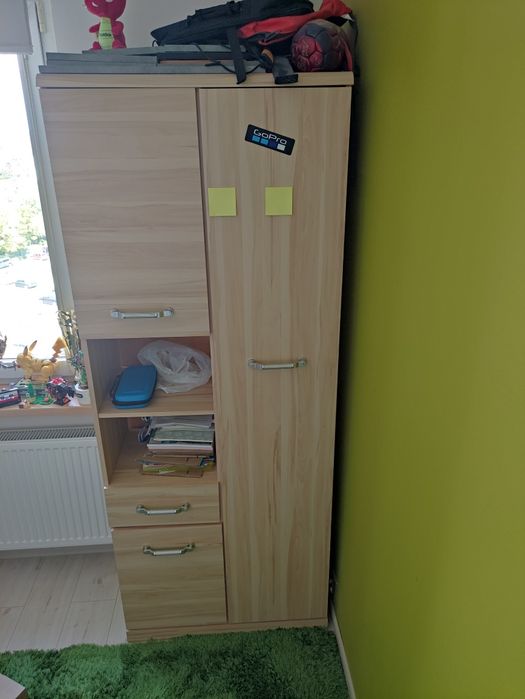 Szafa na ciuchy , używana