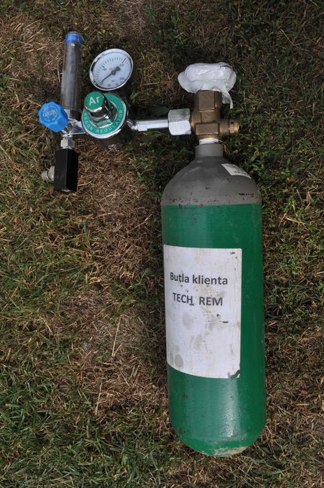 Butla CO2 z reduktorem i zaworkiem 230 zł