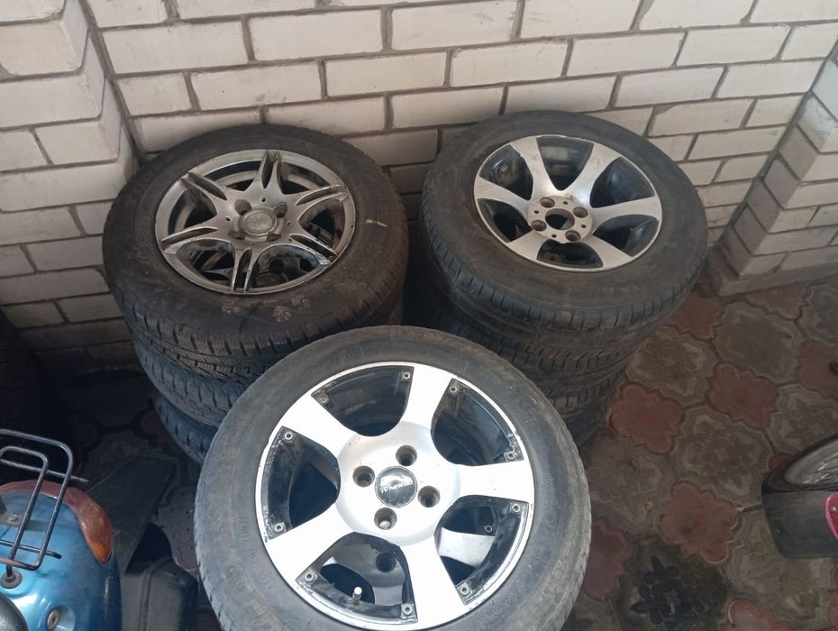Продам колёса на ВАЗ