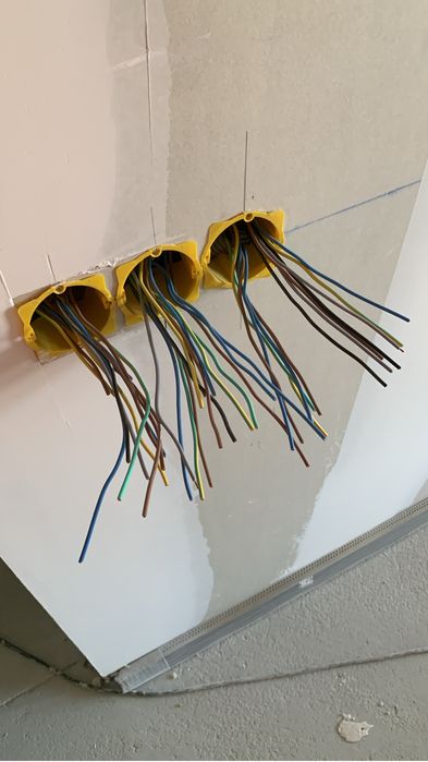 Eletricista Profissional | Instalações, Reparações e Manutenção Elétrica