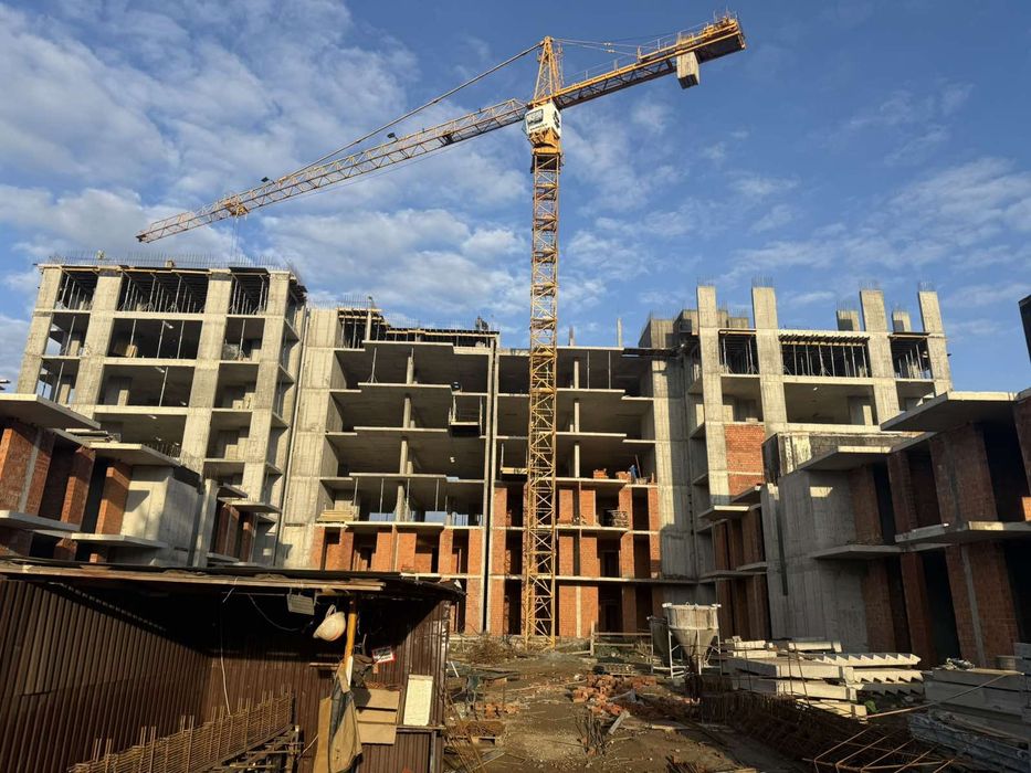 Продам 1 кім на 4 пов в новобудові