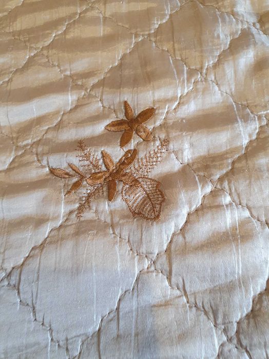 Narzuta przykrycie na łóżko lub kanapę