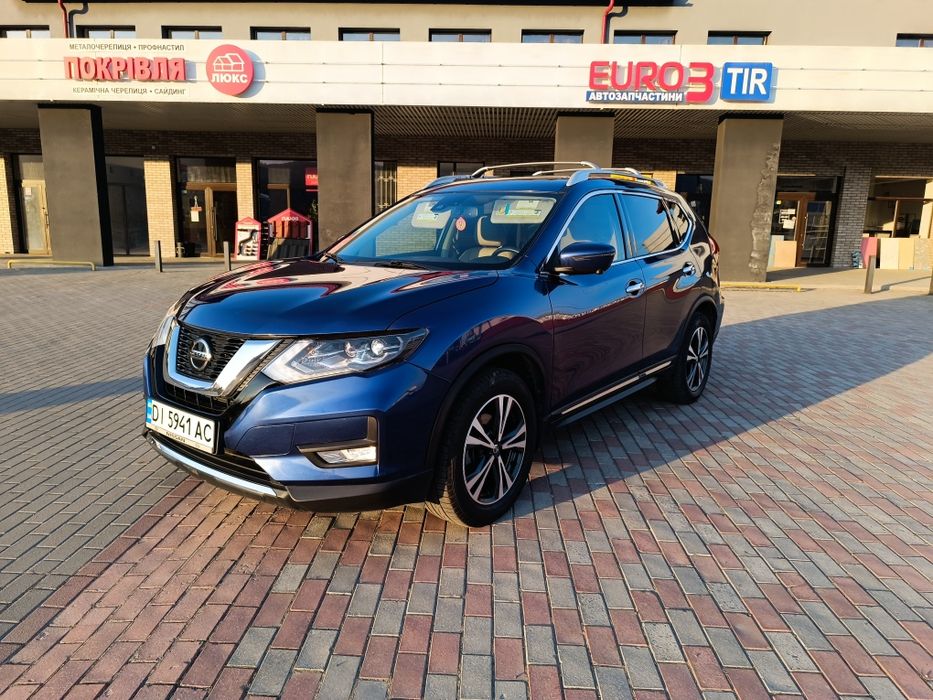 Автомобіль Nissan Rogue SL газ/бензин