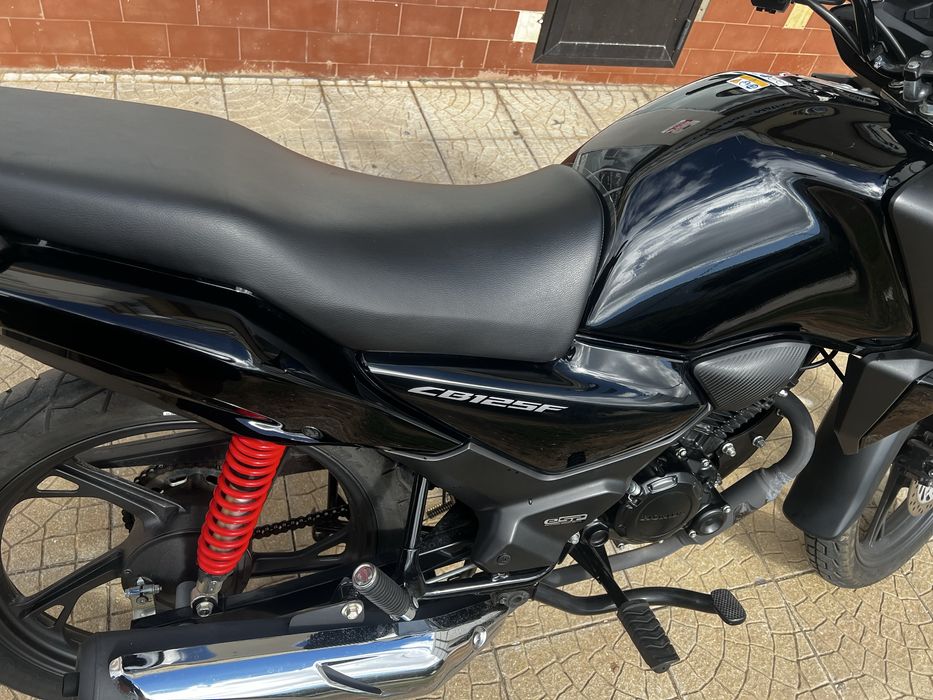 Honda CB 125 F Como nova