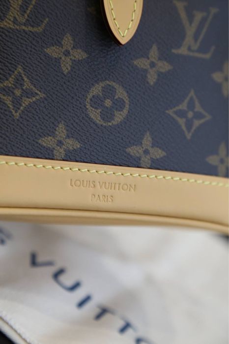 Louis Vuitton Soho Mini