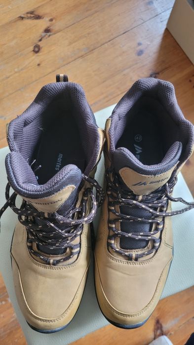 Buty MARTES rozm. 42 miodowe
