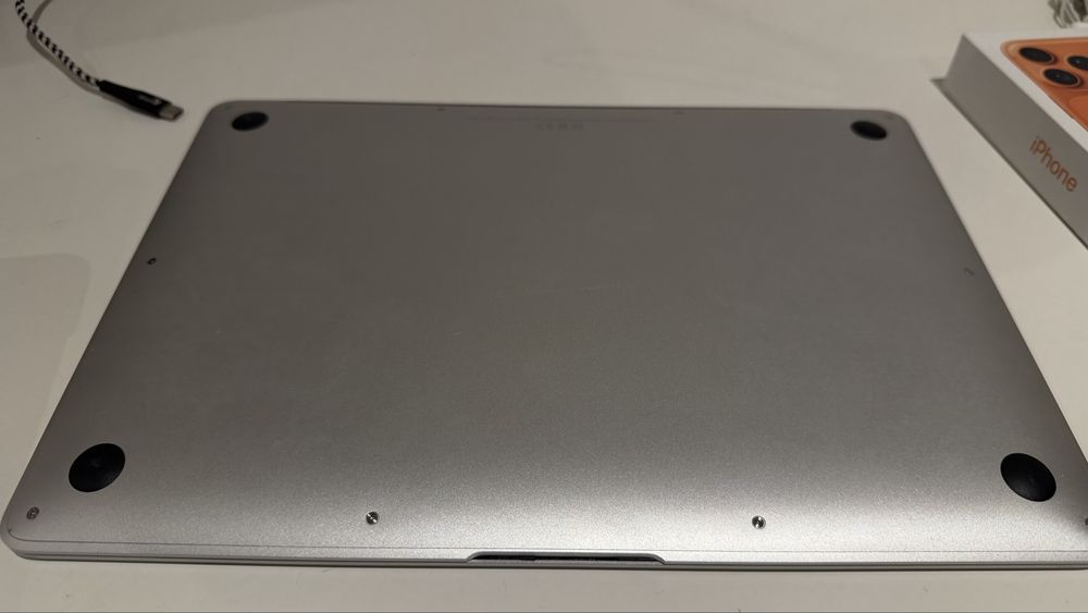 MacBook Air 13” Retina 2019