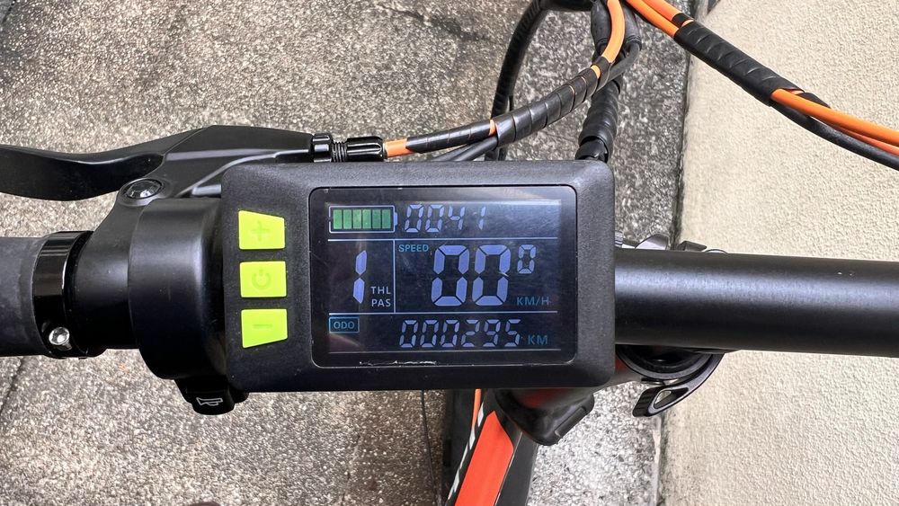 Bicicleta eletrica todo o terreno