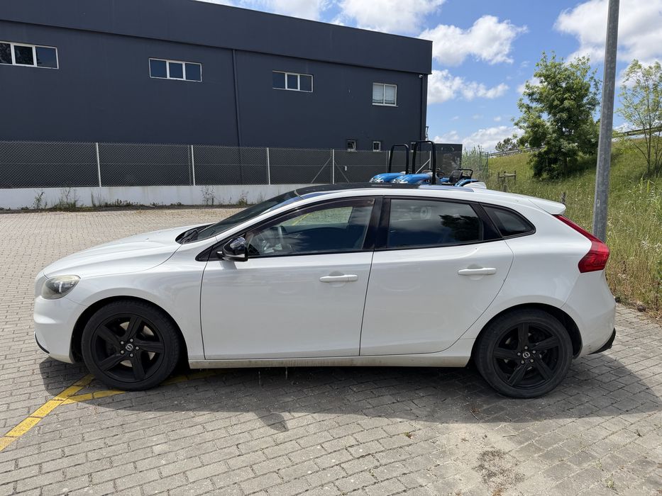 Volvo V40 D4 2014