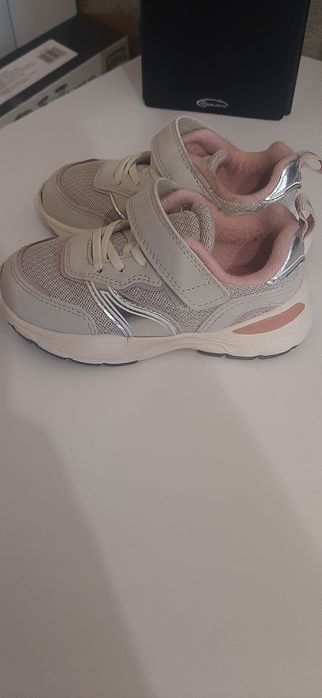 Кросівки б/у Zara. 25р-15.6см. Ціна 300грн.