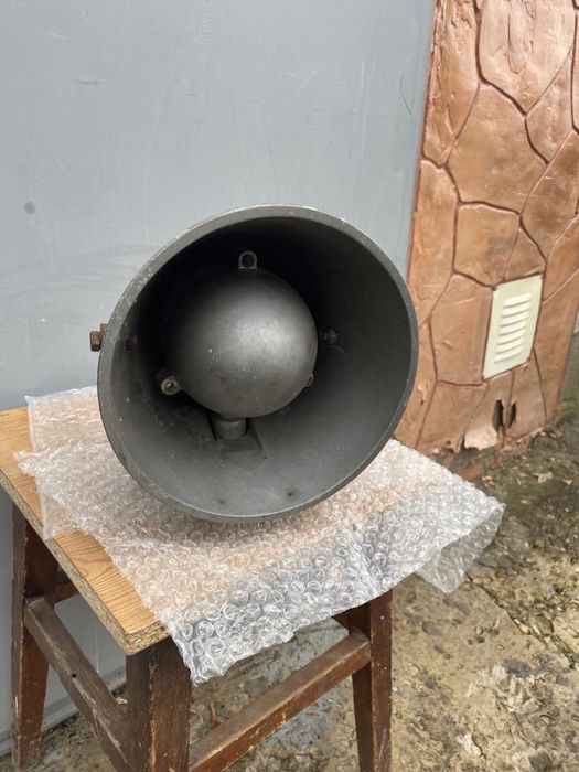 Гучномовець алюмінієвий