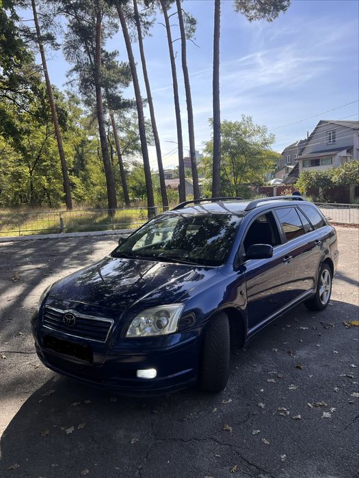 Тойота Авенсіс т250