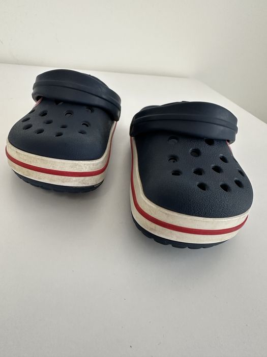 Тапочки крокси crocs