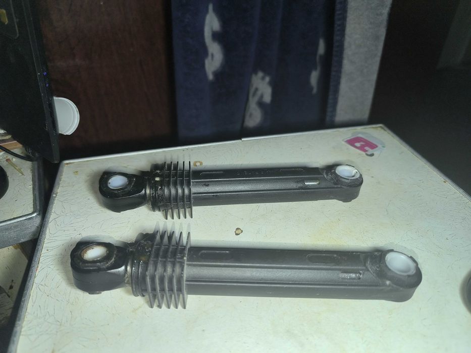 Амортизатори від пральної машини LG