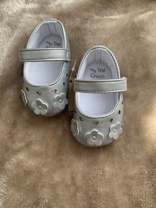 Взуття chicco для дівчинки