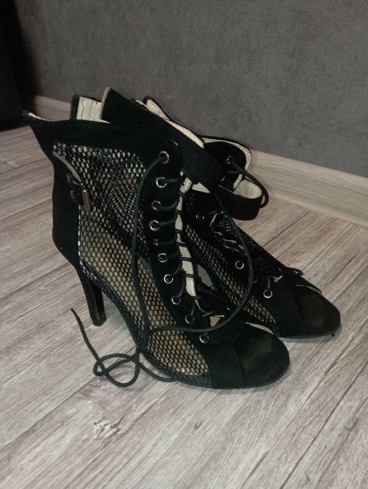 Підбори High heels