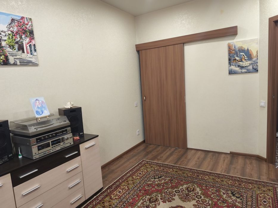 Однокімнатна квартира в Ірпені 40м2 . Район парк "Мама"