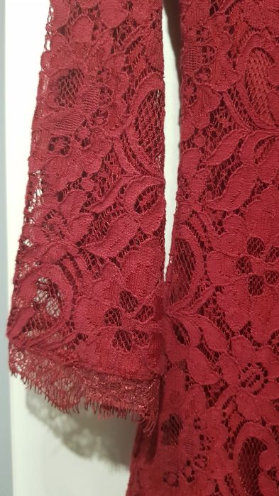 Koronkowa  sukienka  Cubus