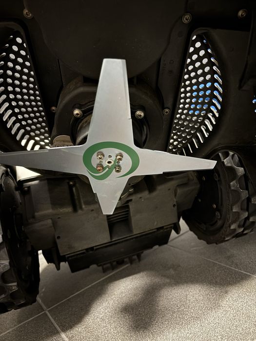Robot koszący Ambrogio 4.0