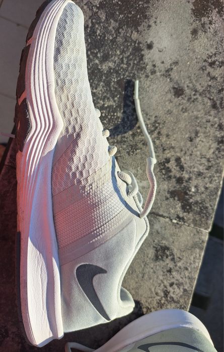 Sapatilhas Nike 40 cinza