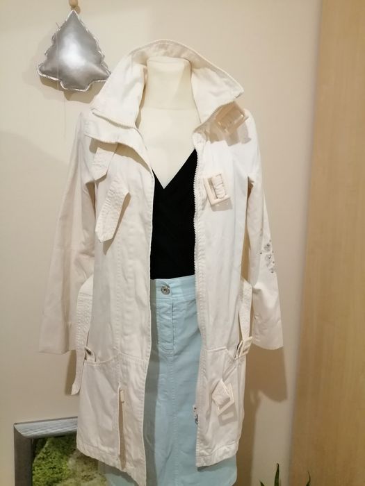 Vero Moda - kremowy płaszcz