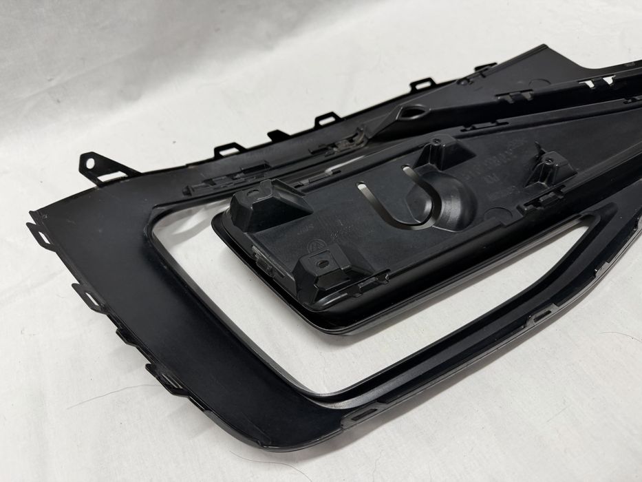 Kratka Zderzaka Prawy Przód VW Passat B8 LIFT 19-23r.