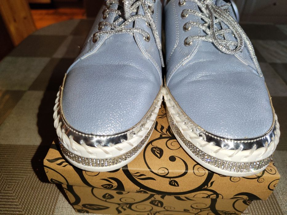 Półbuty rozmiar 39