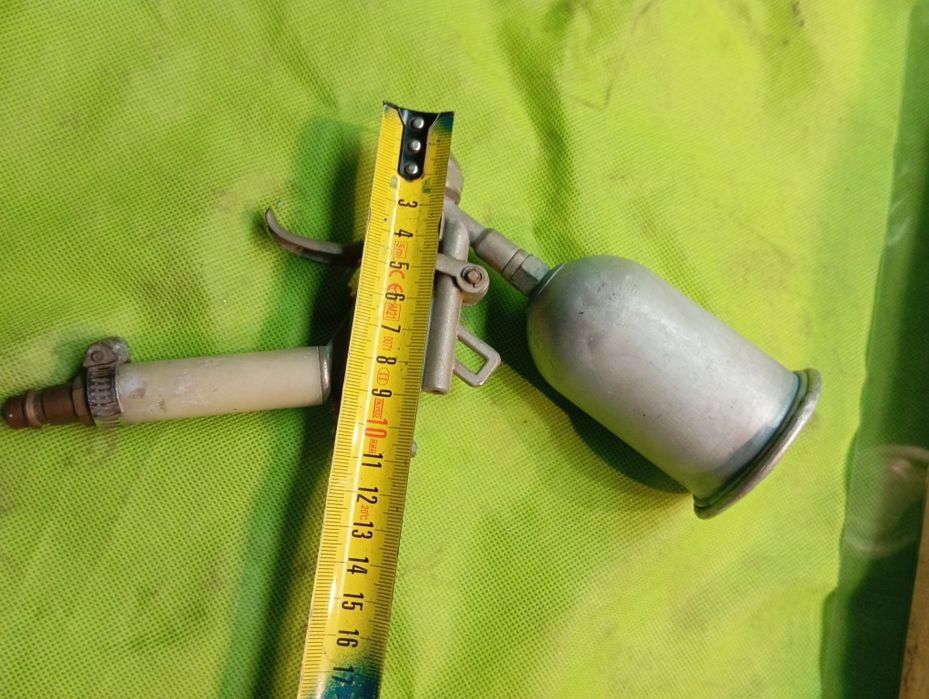 Pistola de pintura pequenina