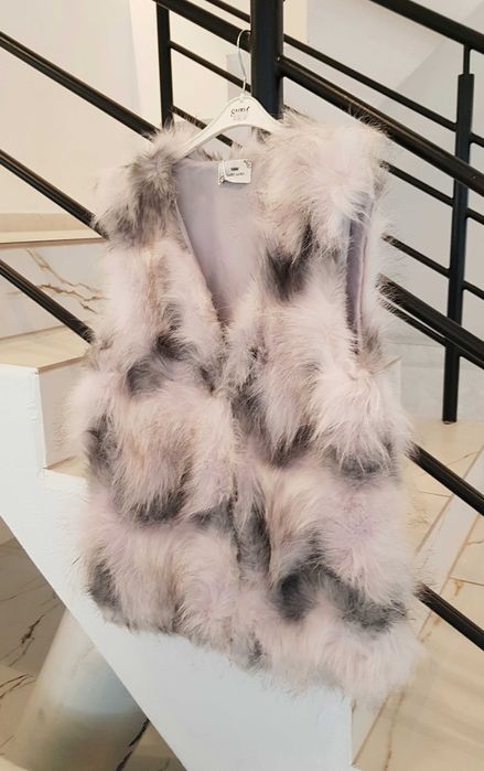 Nowa kamizelka futrzana szara