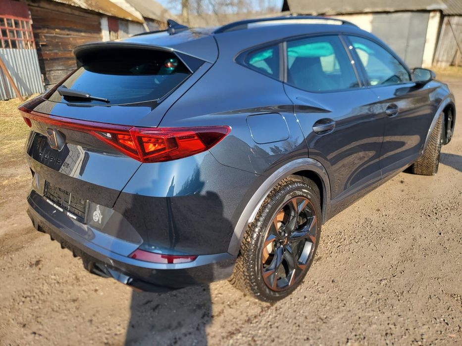 Audi Q5 Plugin S line pali jeździ  z Niemiec