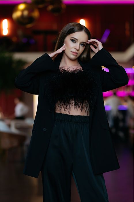 Костюм чорний ivina