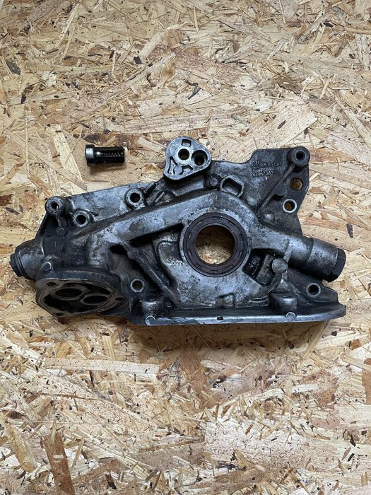 Маслонасос Chevrolet Captiva C100 (б/у, оригінал GM)