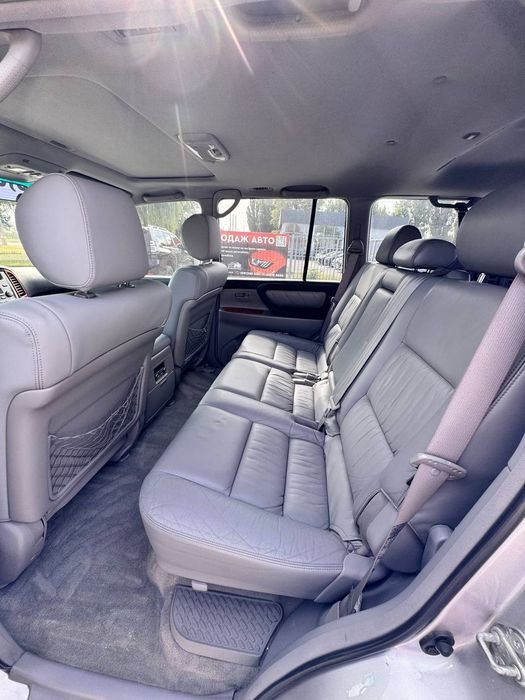 Toyota Land Cruiser 100