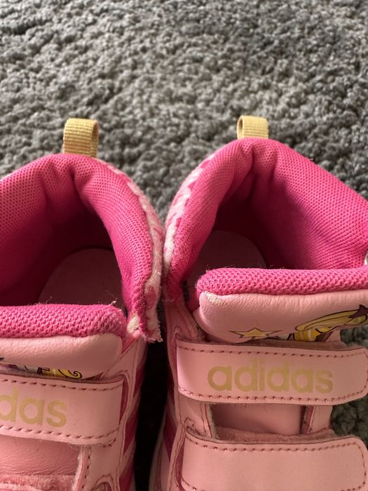 Високі кросівки Adidas