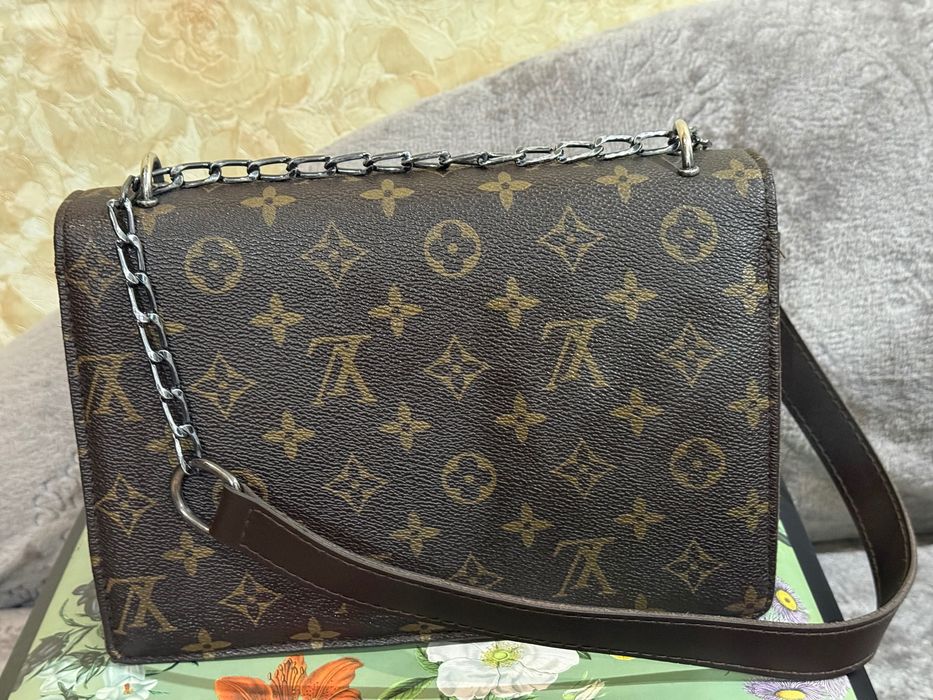Стильна сумочка крос-боді в стилі lv monogram