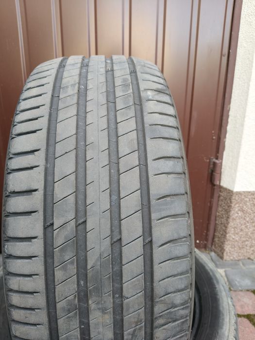 235/50 r19 6mm 2019r 4 sztuki