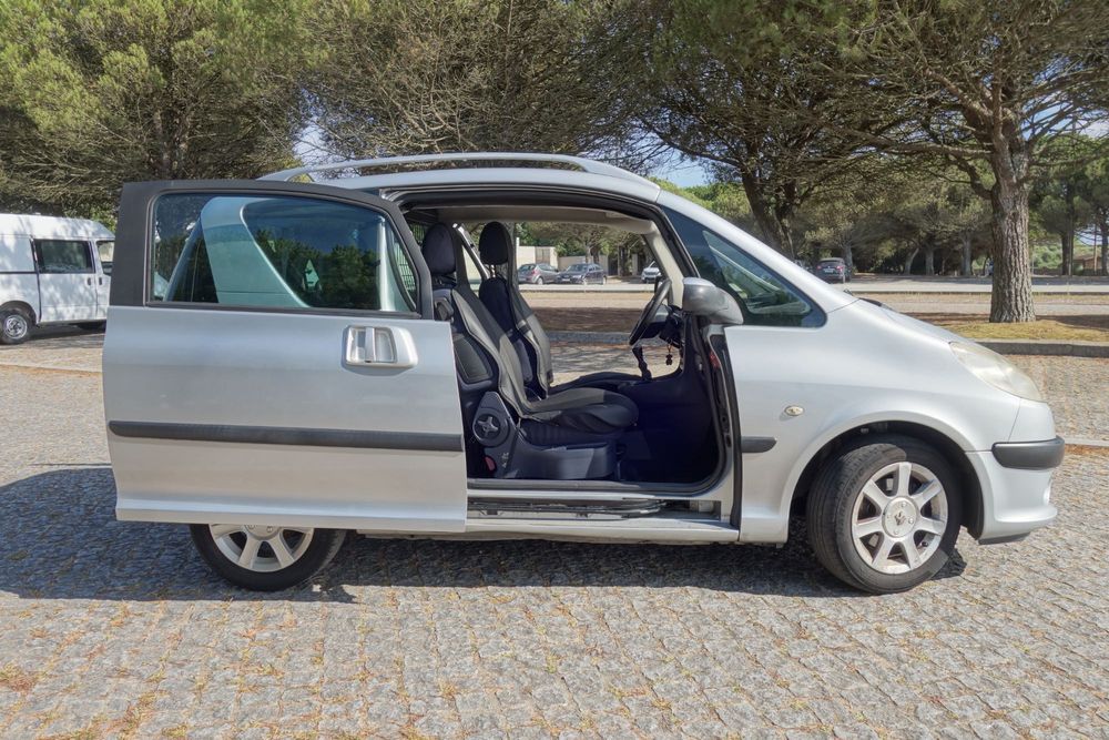 Peugeot 1007 Comercial 1.4 HDi | 2006 | 333.000 km