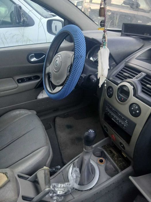 Vendo renaul megane para pecas inteiro