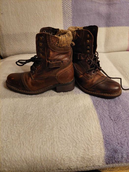 Buty górskie, damskie.