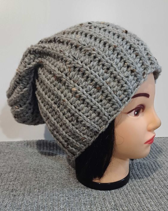Luźna czapka beanie , 15% wełna