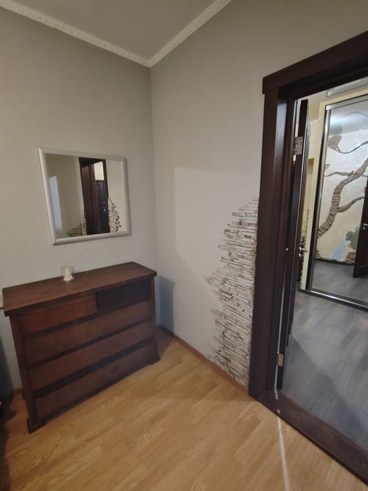 Здається в оренду 4х кімнатна квартира.