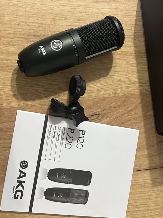 Студійний конденсаторний мікрофон AKG P120